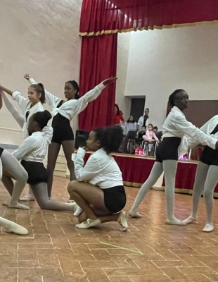 “L’Arte per tutti”, successo per gli spettacoli conclusivi del progetto di inclusione di Circomare