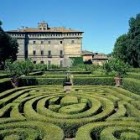 VISITE – Passeggiata-racconto al Castello Ruspoli e ai suoi giardini all’italiana